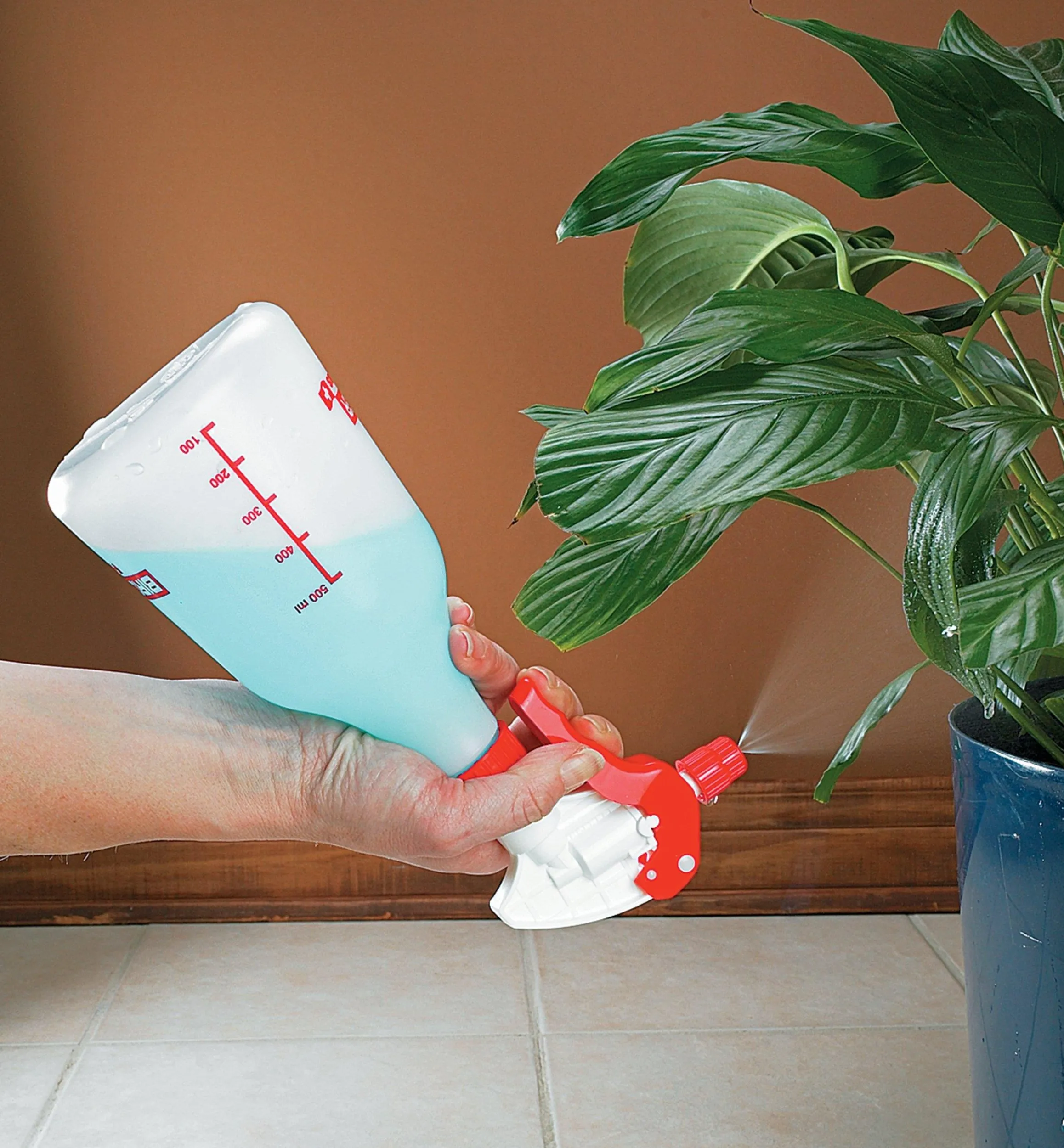 Home Maintenance>Lee Valley Upside-Down Sprayer